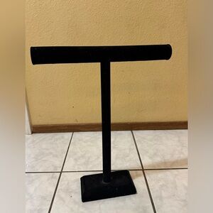 18" Black Velvet Single Bar Jewelry Stand